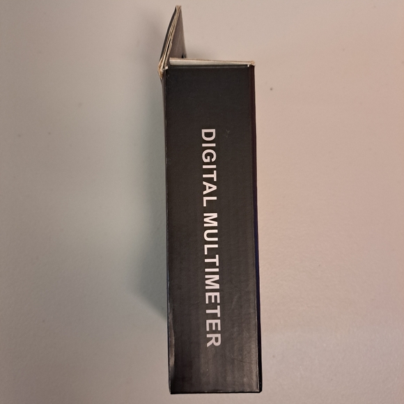 Digital Multimeter - Picture 3 of 5